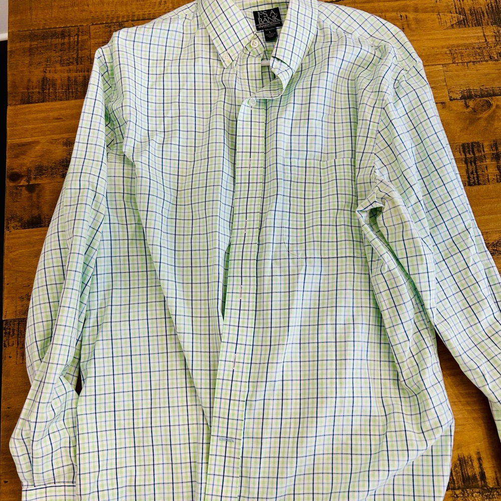 Jos A Banks Men's Green Plaid Shirt Size L Tailored Fit Non Iron